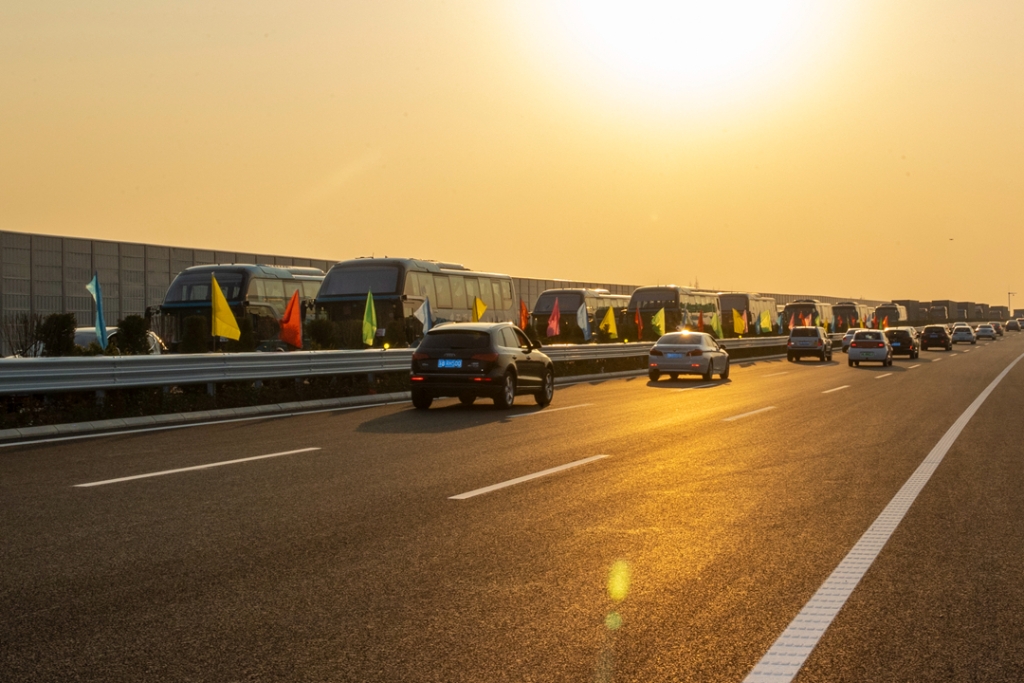 2021年12月30日，車輛在蘇錫常南部高速公路常州至無錫段行駛。